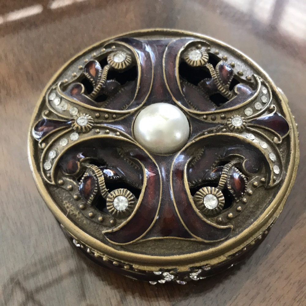 Dresser Box/Container